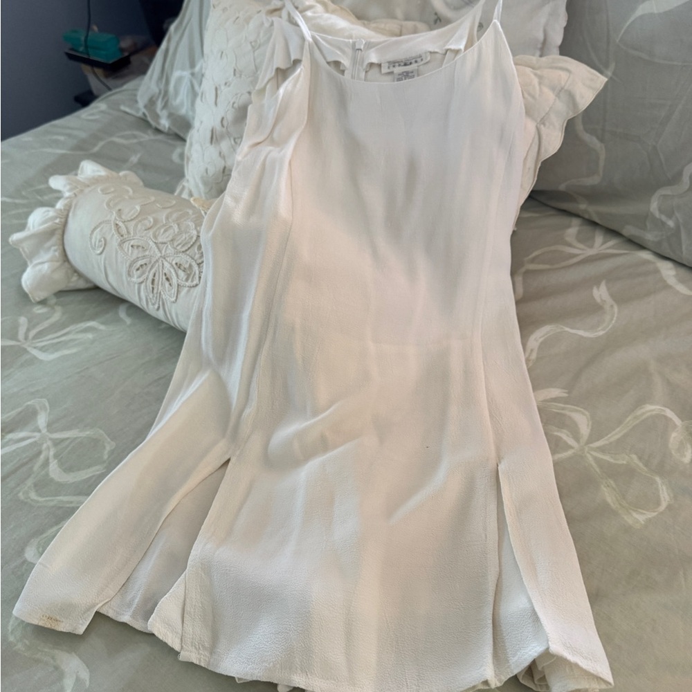 Express White Sleeveless romper. NWOT